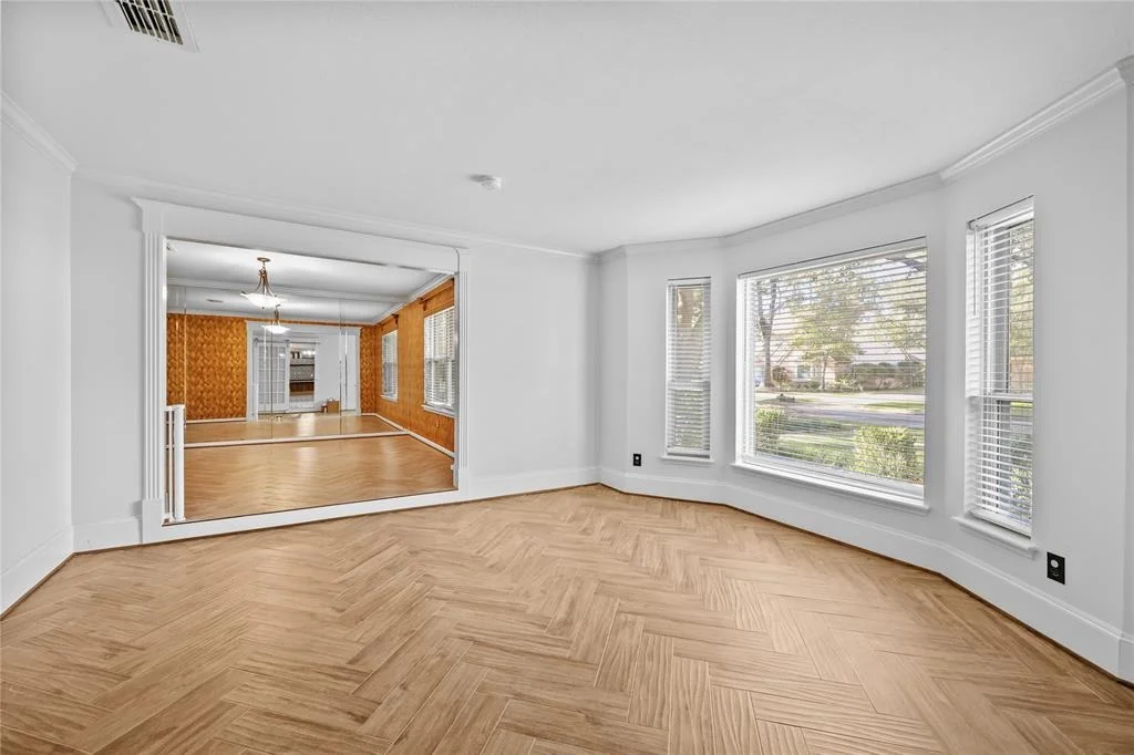 Photo of 5403 Foresthaven Drive