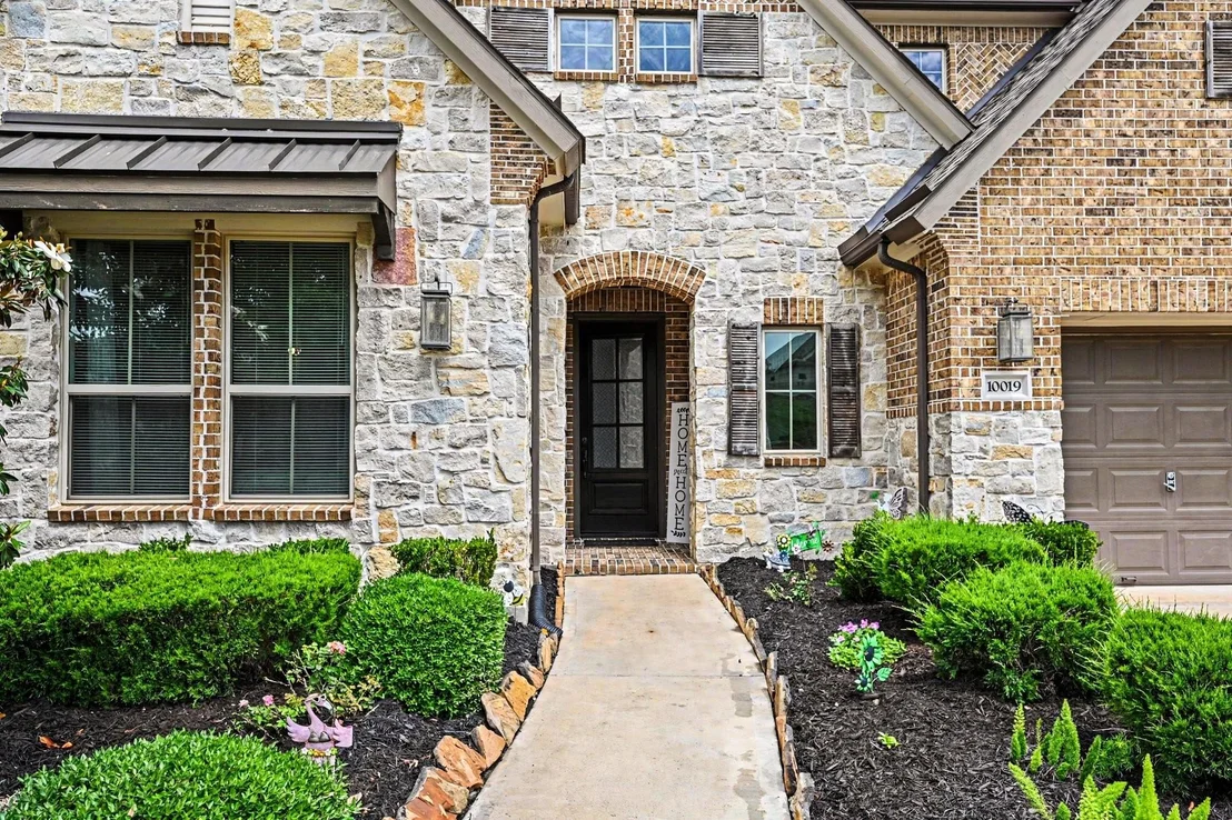 Photo of 10019 Cypress Path