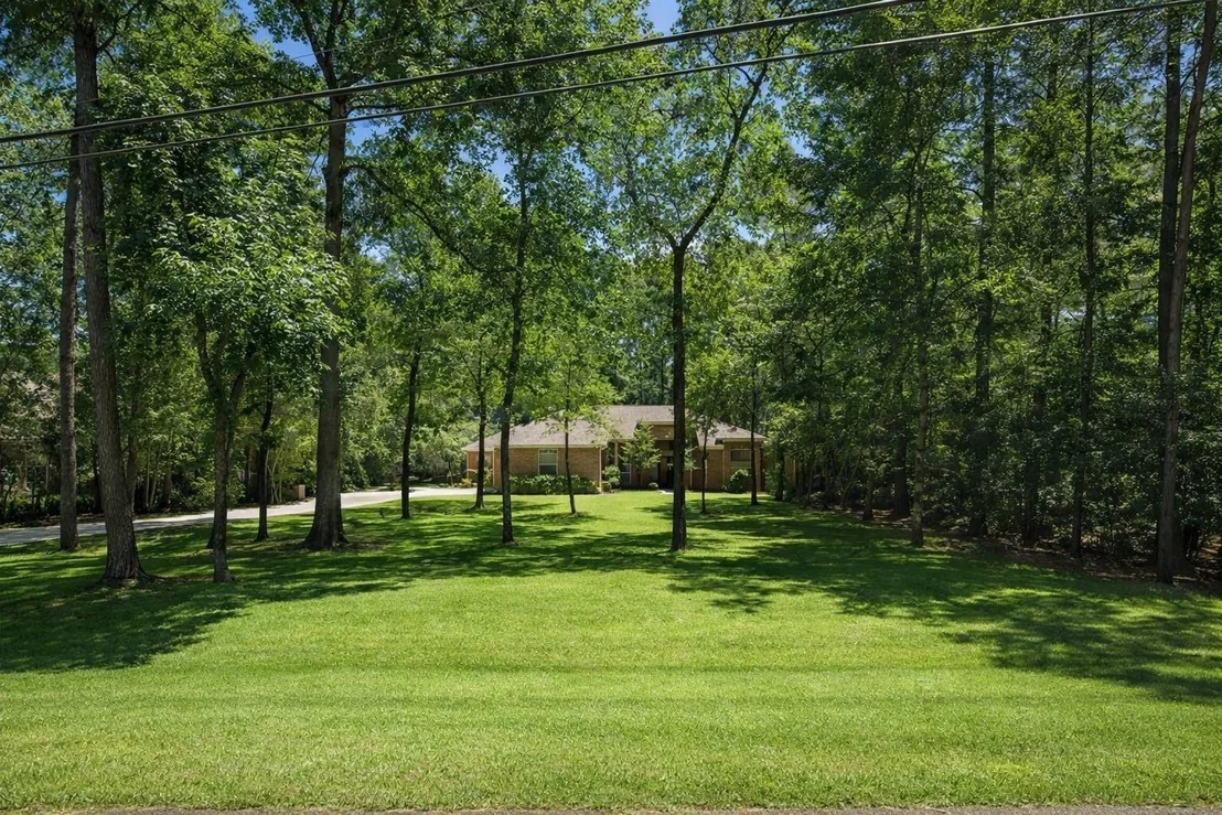 Photo of 40 Lake Drive