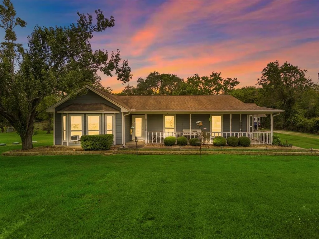 Photo of 927 County Road 423