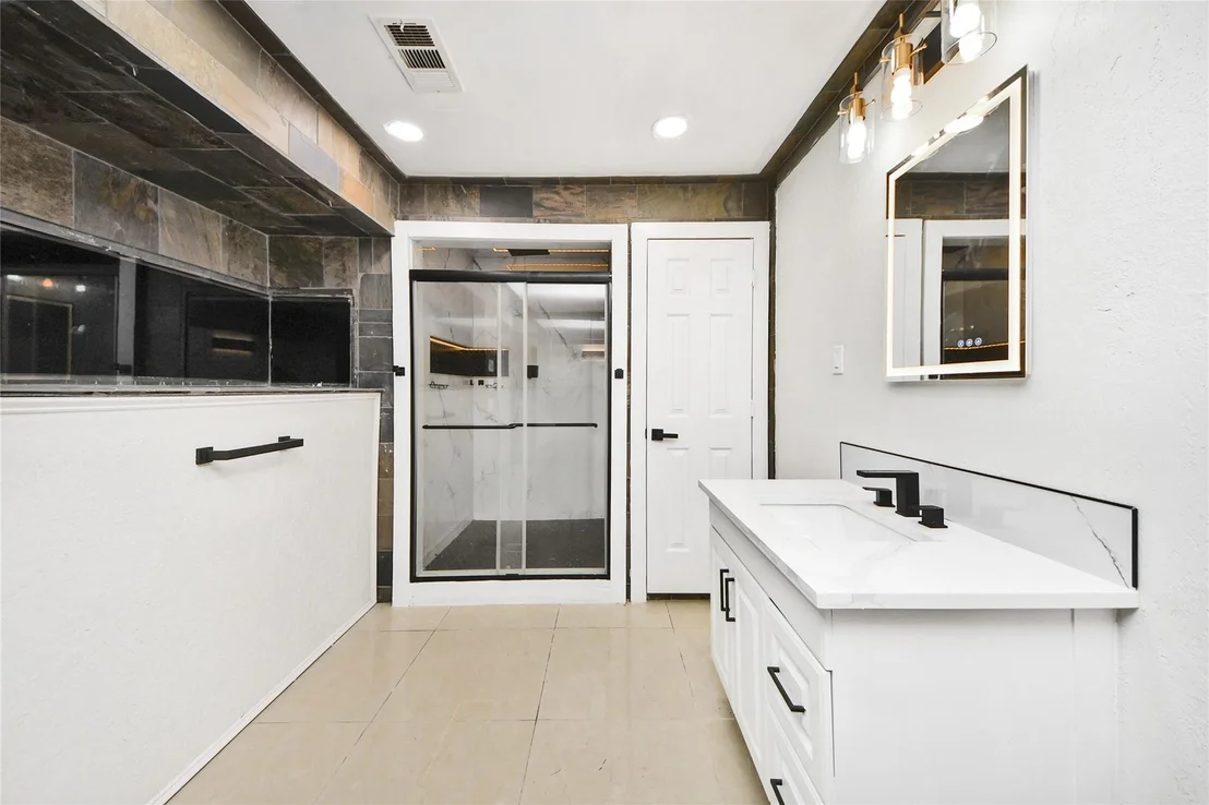 Photo of 15719 Baytree