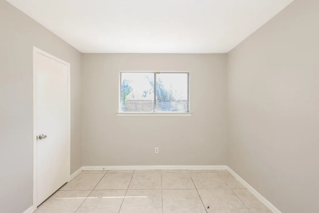 Photo of 11302 Paramount Lane