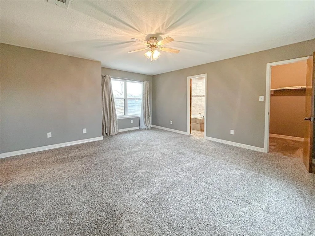 Photo of 302 Buffalo Trail