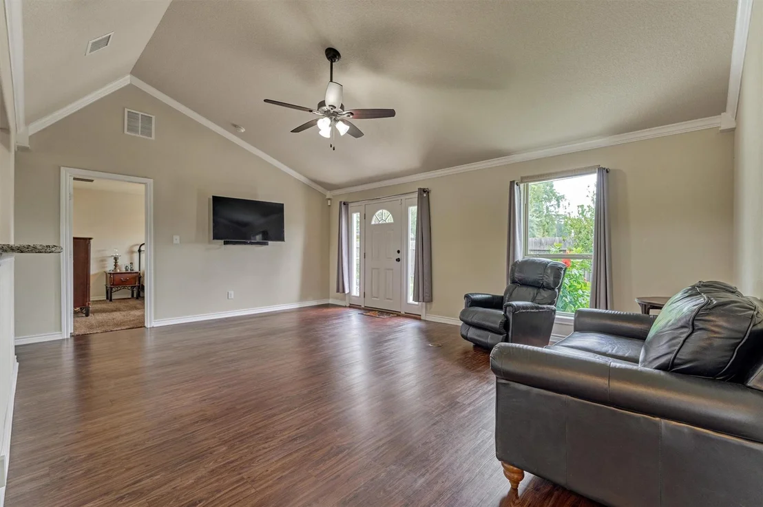 Photo of 15031 Port Circle