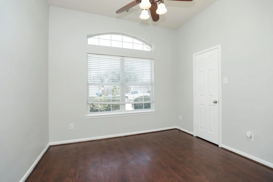 Photo of 21807 Saragosa Pond Lane