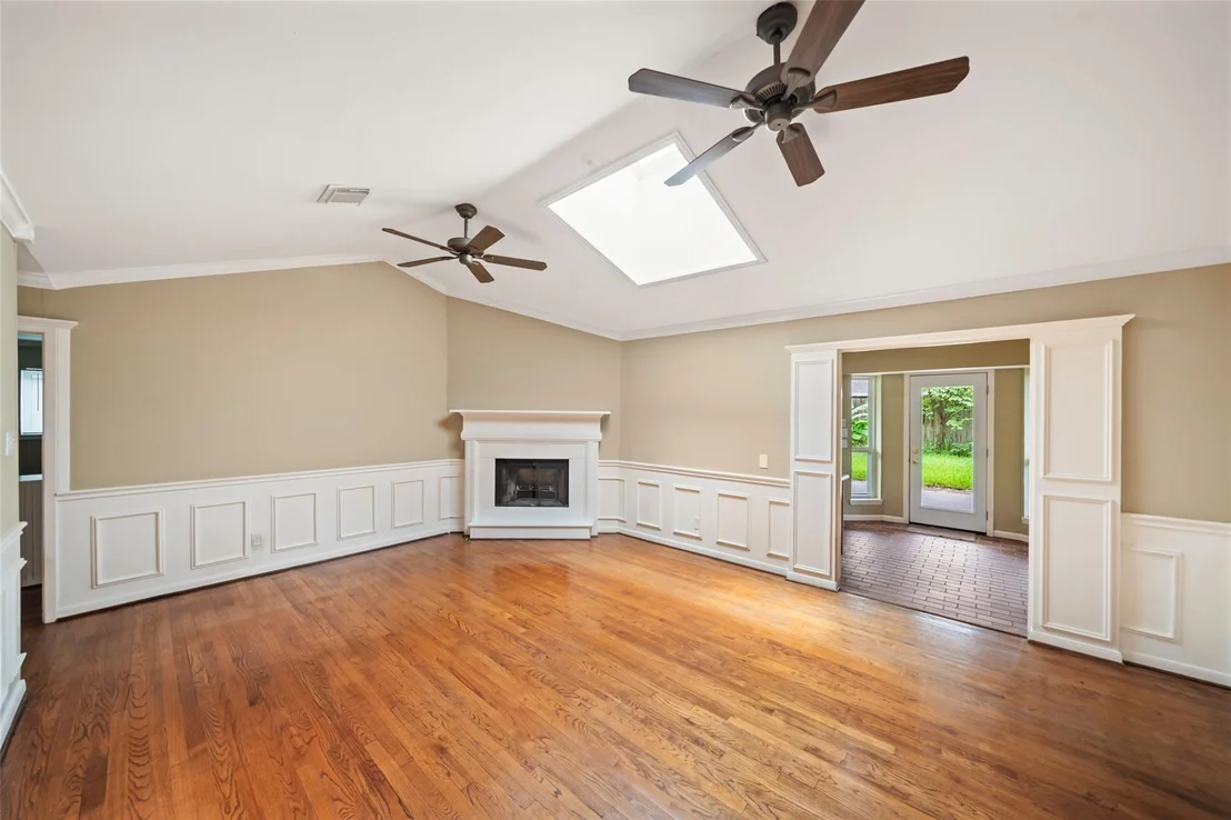Photo of 6918 Pine Grove Drive