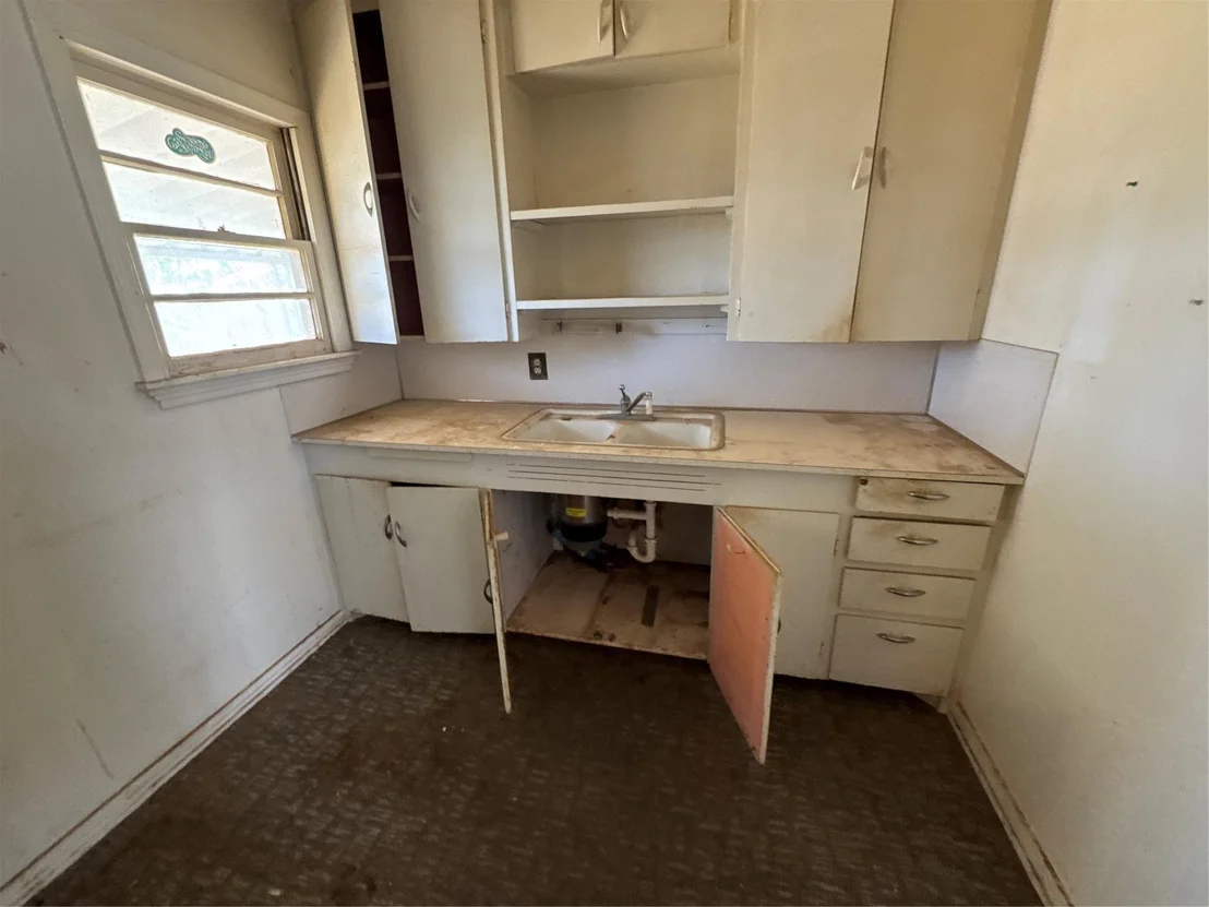 Photo of 1303 Doran Drive