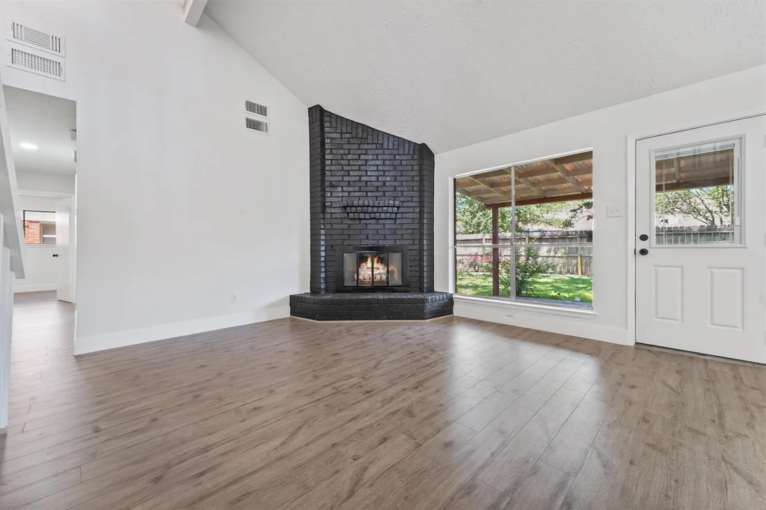 Photo of 5707 Toddington Road