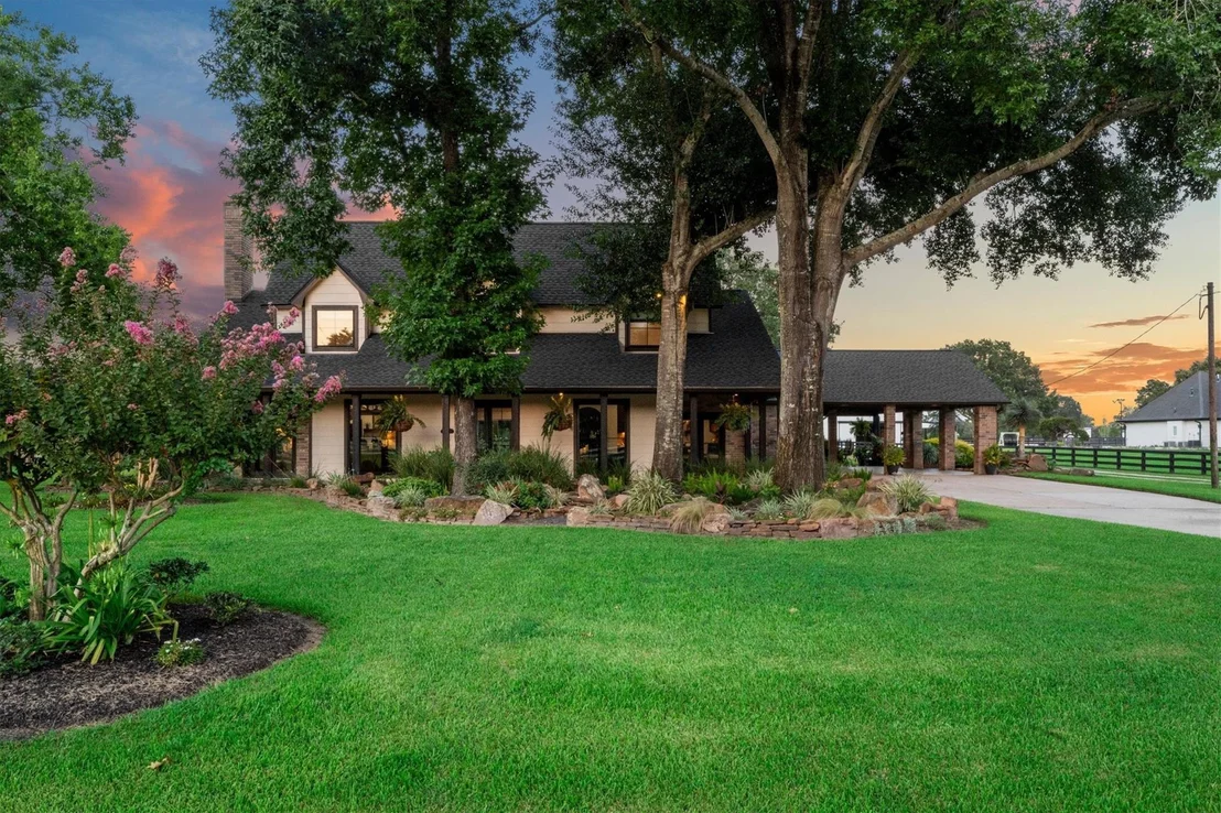 Photo of 18003 Kitzman Road