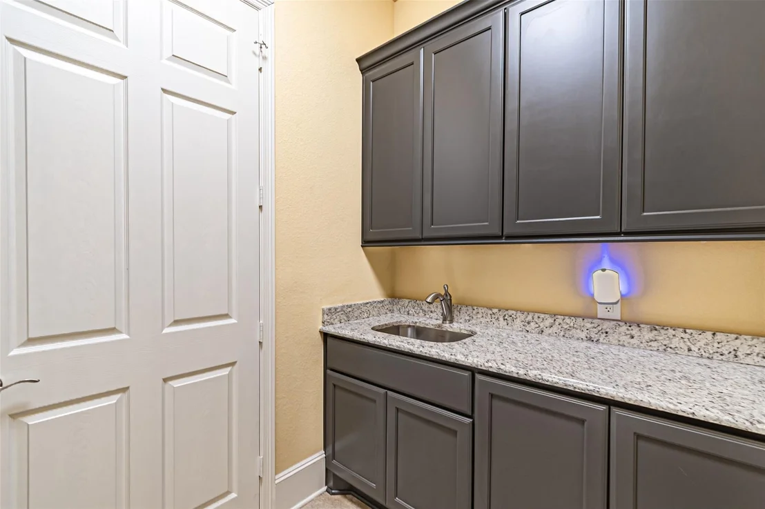 Photo of 8970 Navigation Circle
