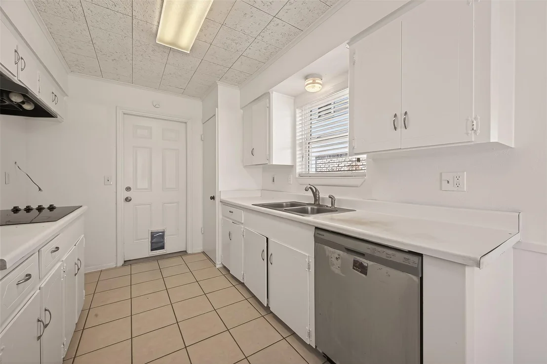 Photo of 6030 Benning Drive