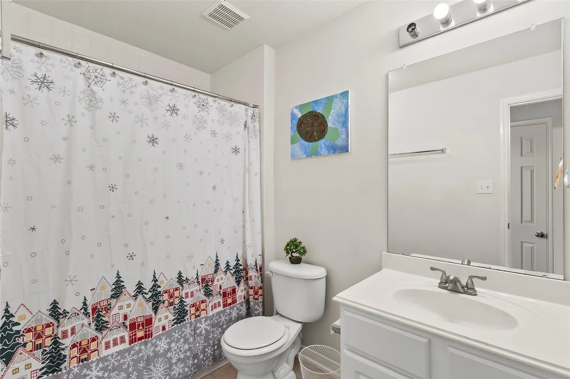 Photo of 427 Pinewood Ridge Drive