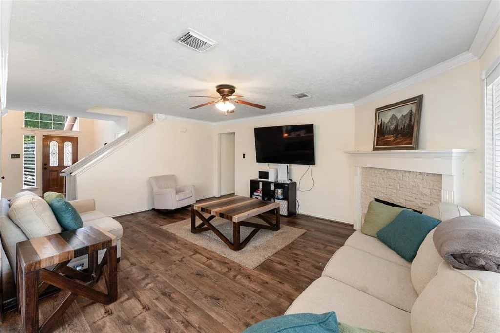 Photo of 151 N Wynnoak Circle