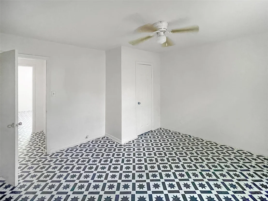 Photo of 7115 Phillips Street