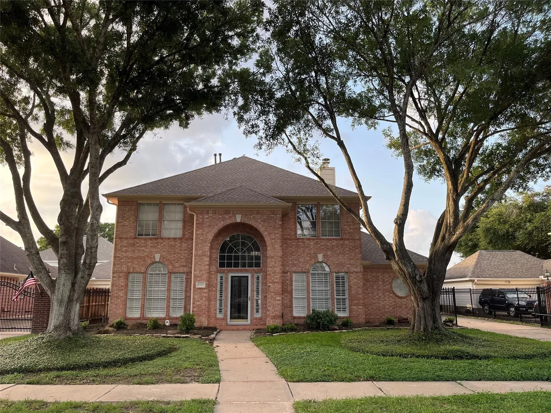 Photo of 6507 Stone Briar Drive