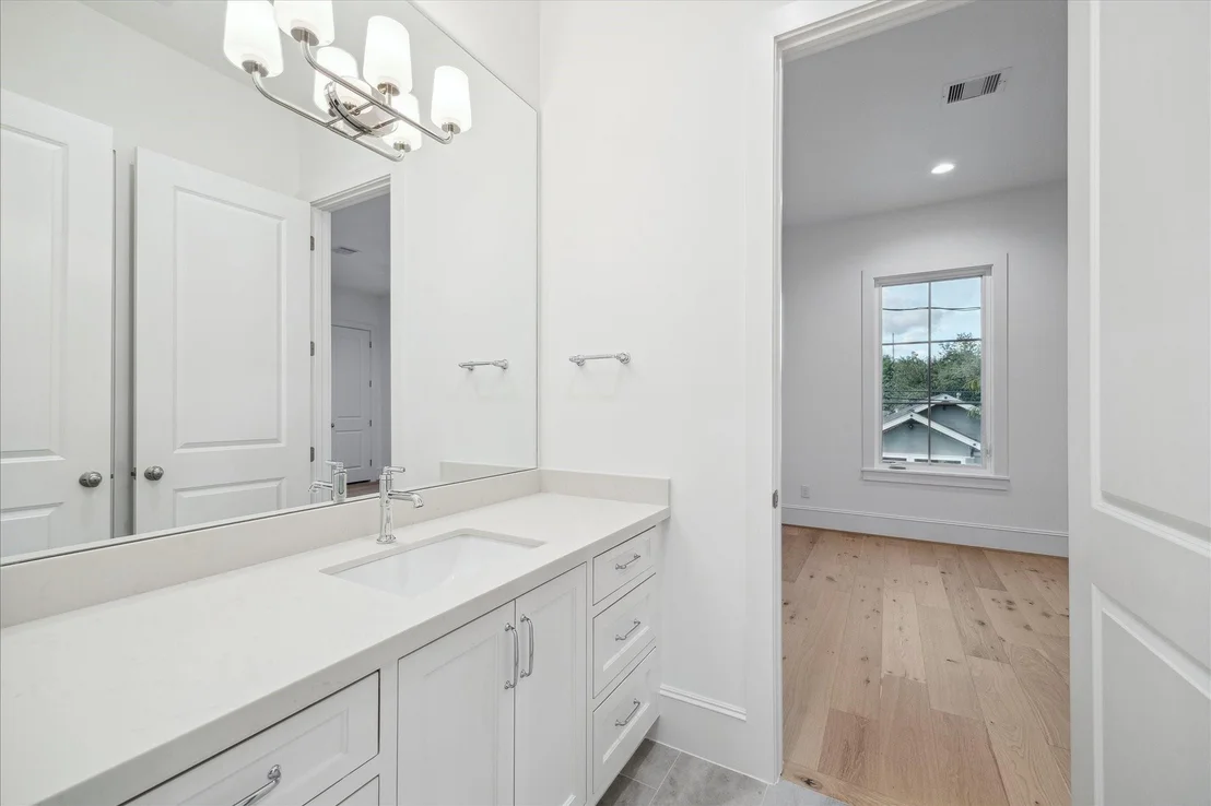 Photo of 1119 Willard Street