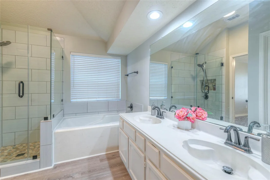 Photo of 3746 Landon Park Drive