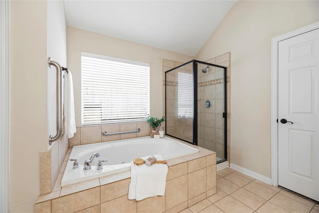 Photo of 18334 N Elizabeth Shore Loop