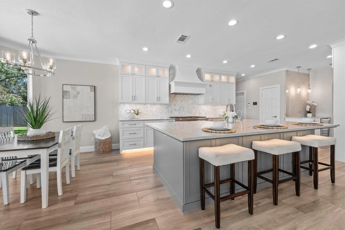 Photo of 15206 Hilltop View Drive