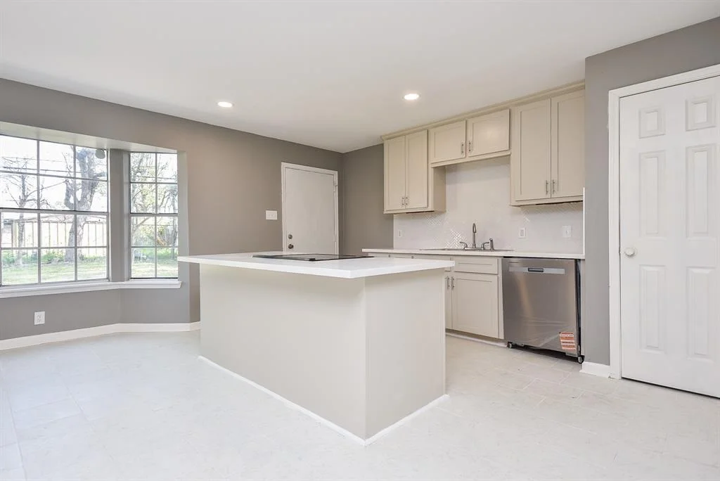 Photo of 4018 Tidewater Drive