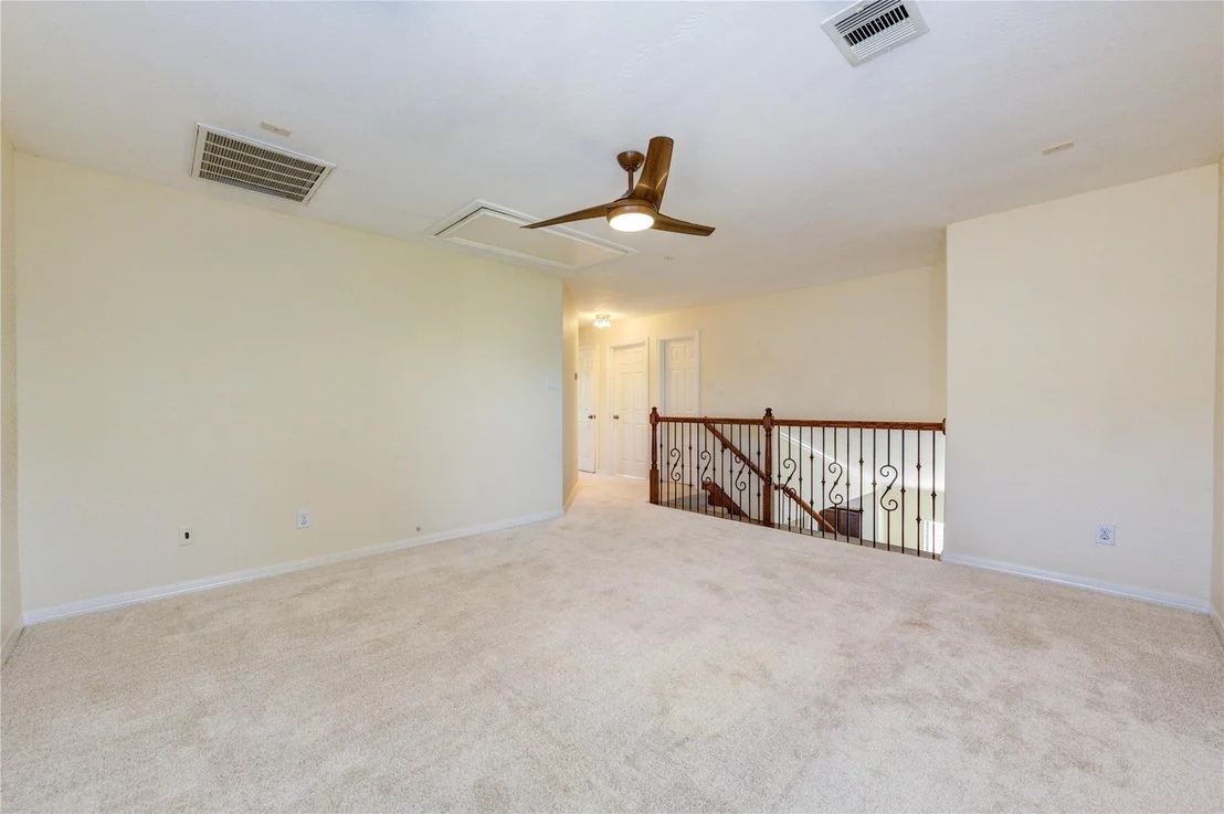 Photo of 2844 Torano