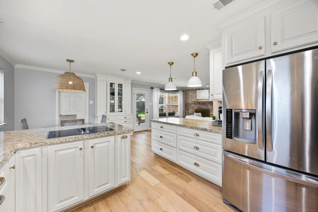 Photo of 823 Pinesap Drive