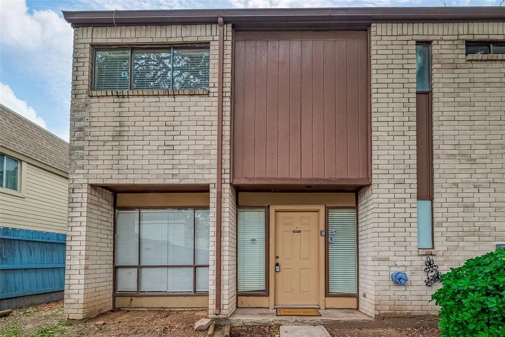 Photo of Unit E at 8311 Augustine Drive