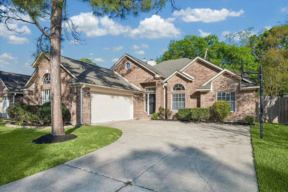 Photo of 723 Lochnell Drive