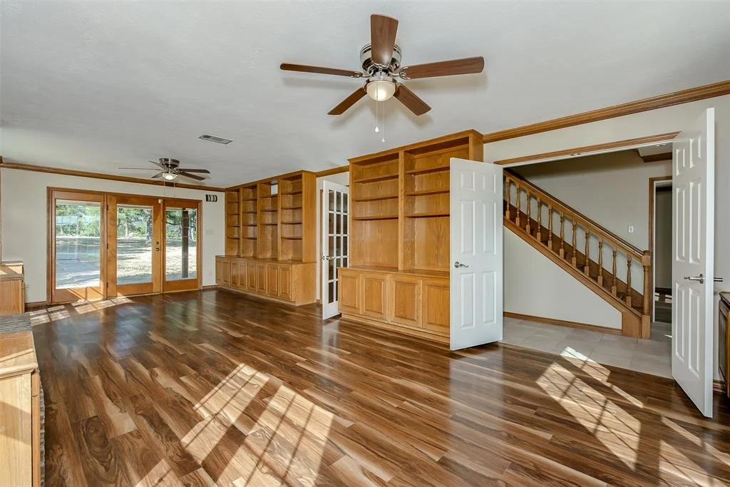 Photo of 460 Brazos Ct