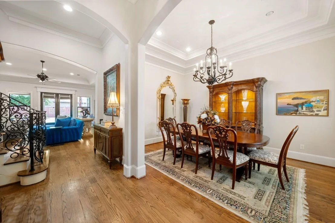 Photo of 1226 Chippendale Road
