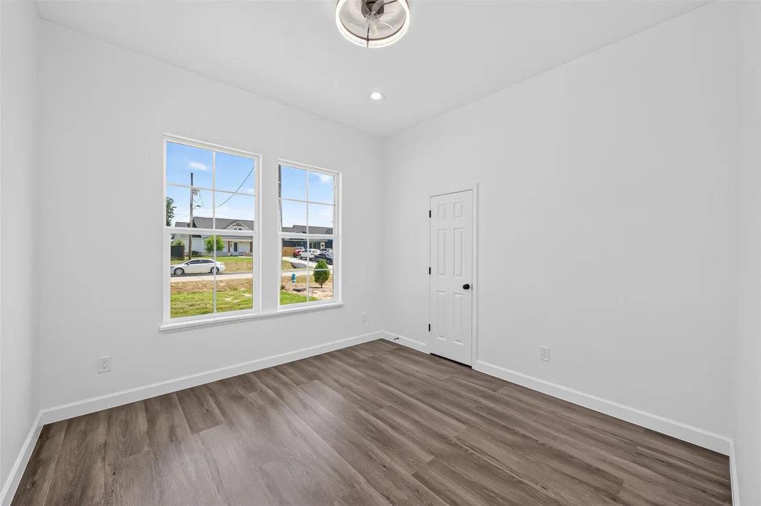 Photo of 1118 Peter Pine Street