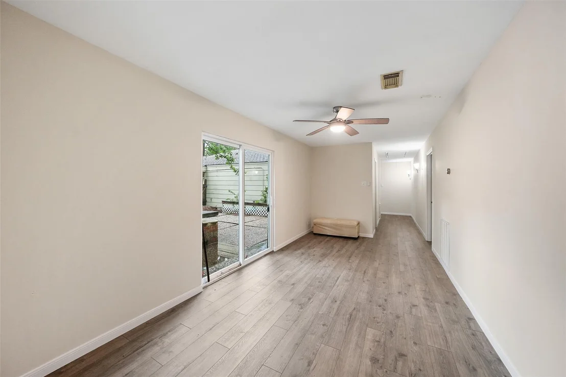 Photo of 1926 Maple Lakes Drive