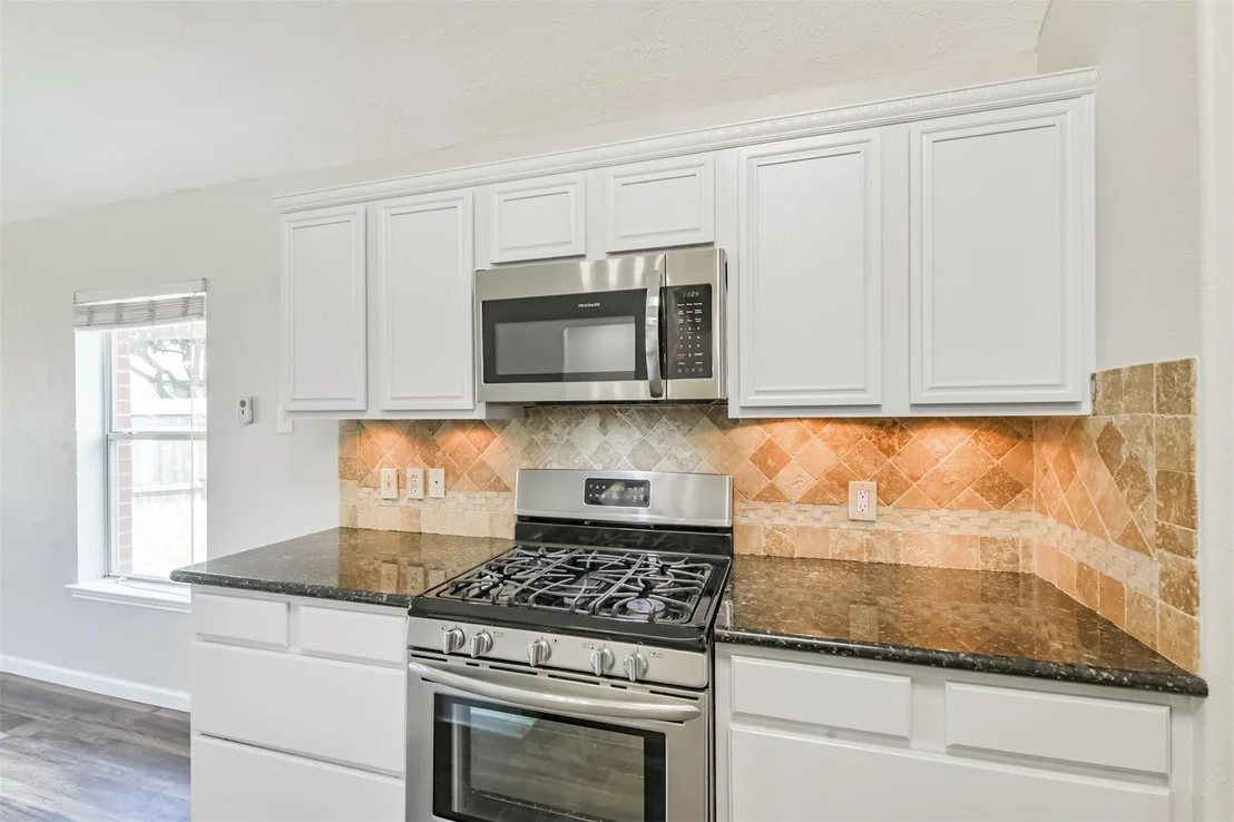 Photo of 11806 Piney Way Lane