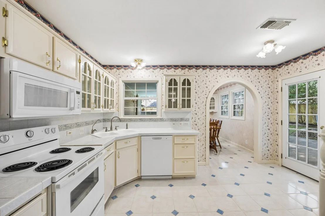 Photo of 1003 Eagle Lake Road