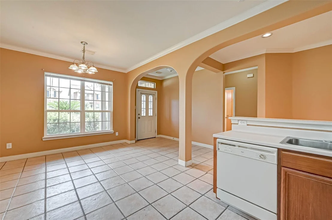 Photo of 7130 Pavilion Drive