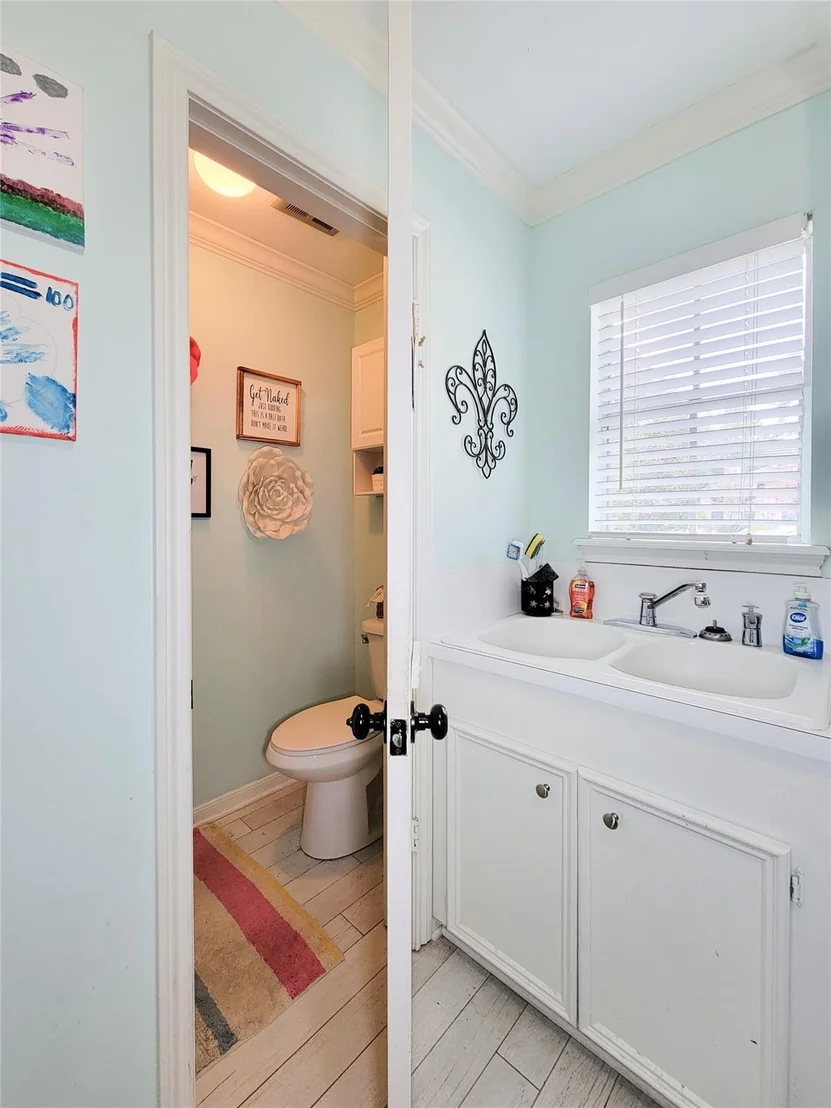 Photo of 6235 Rolling Water Drive
