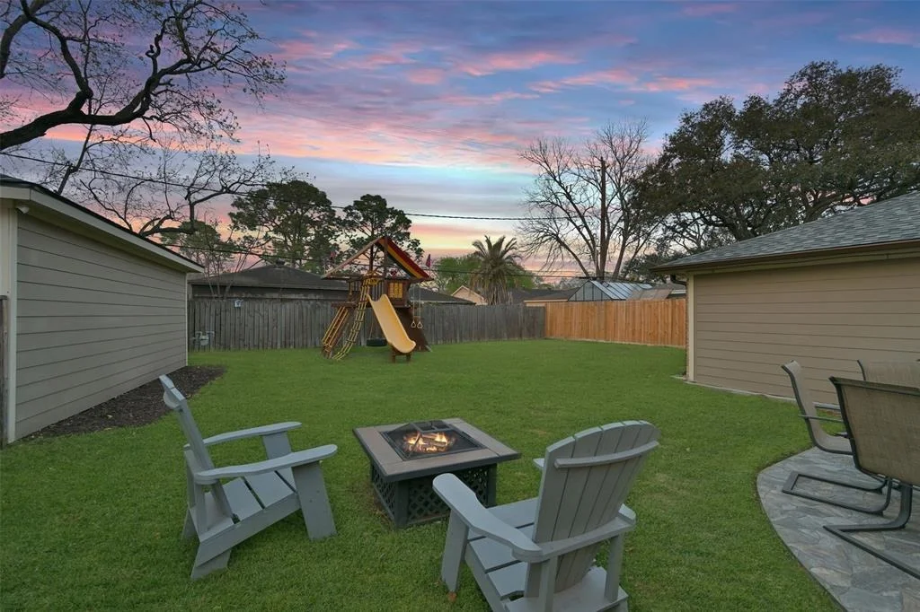 Photo of 5830 Valkeith Drive