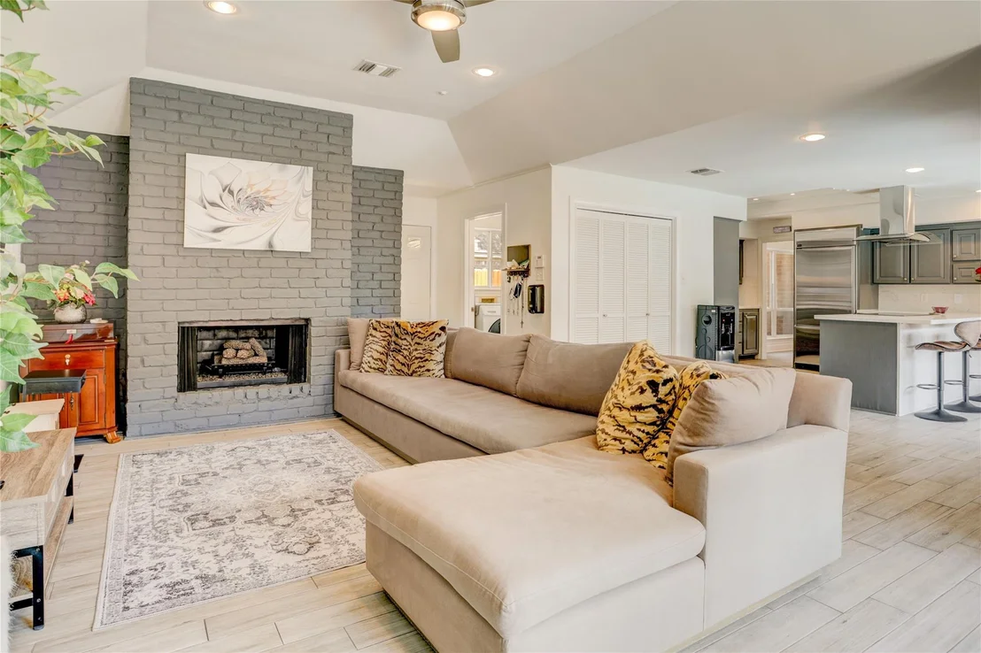 Photo of 2306 Binley Drive
