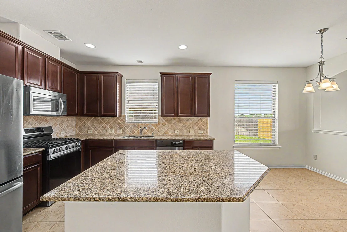 Photo of 2302 Blue Jay Lane