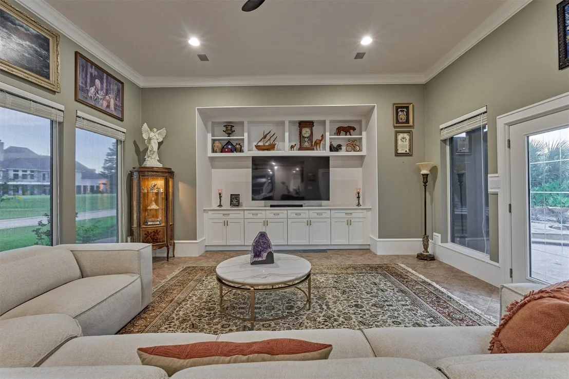 Photo of 609 Edgewood Drive