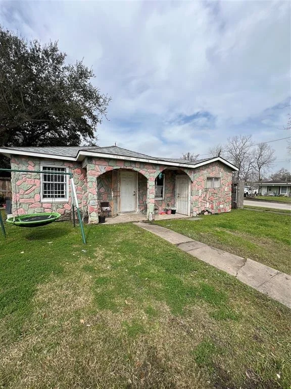 Photo of 7302 Forrestal Street