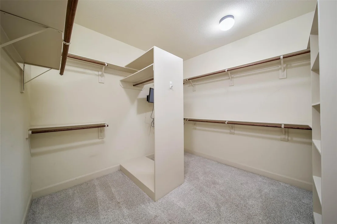 Photo of 21047 Williams Creek Drive