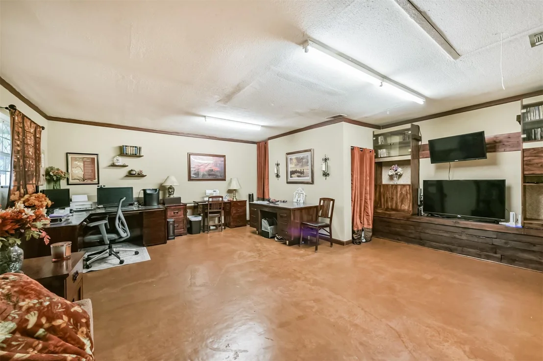 Photo of 17041 Live Oak Circle