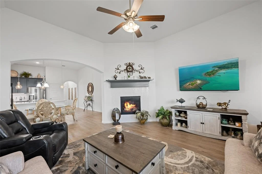 Photo of 1715 Warm Breeze Drive