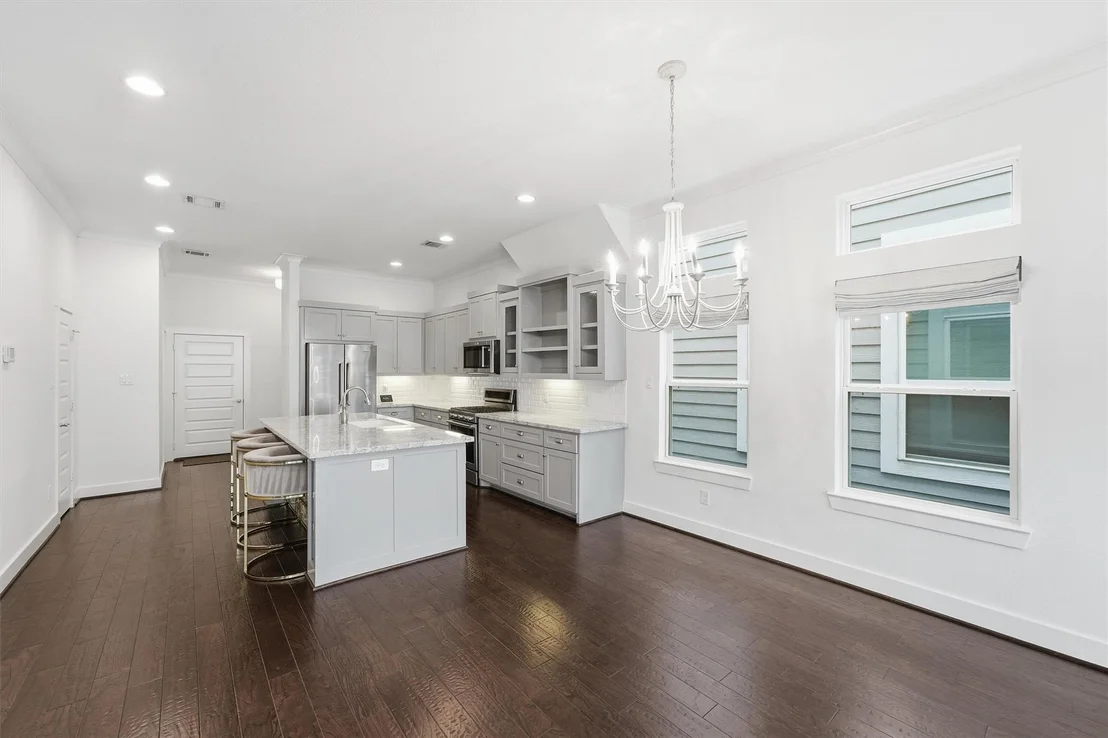 Photo of 5326 Darling Street