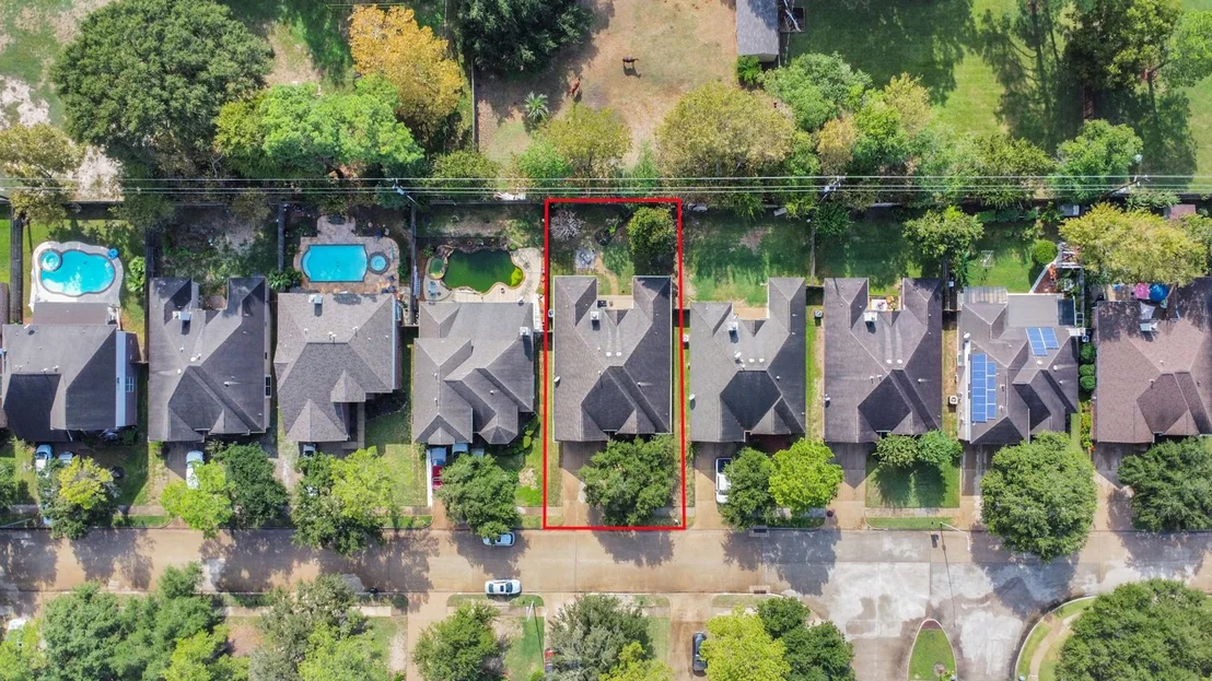 Photo of 23939 River Place Drive