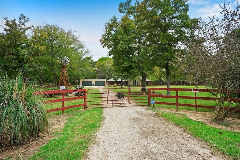 Photo of 27175 Tepee Trail