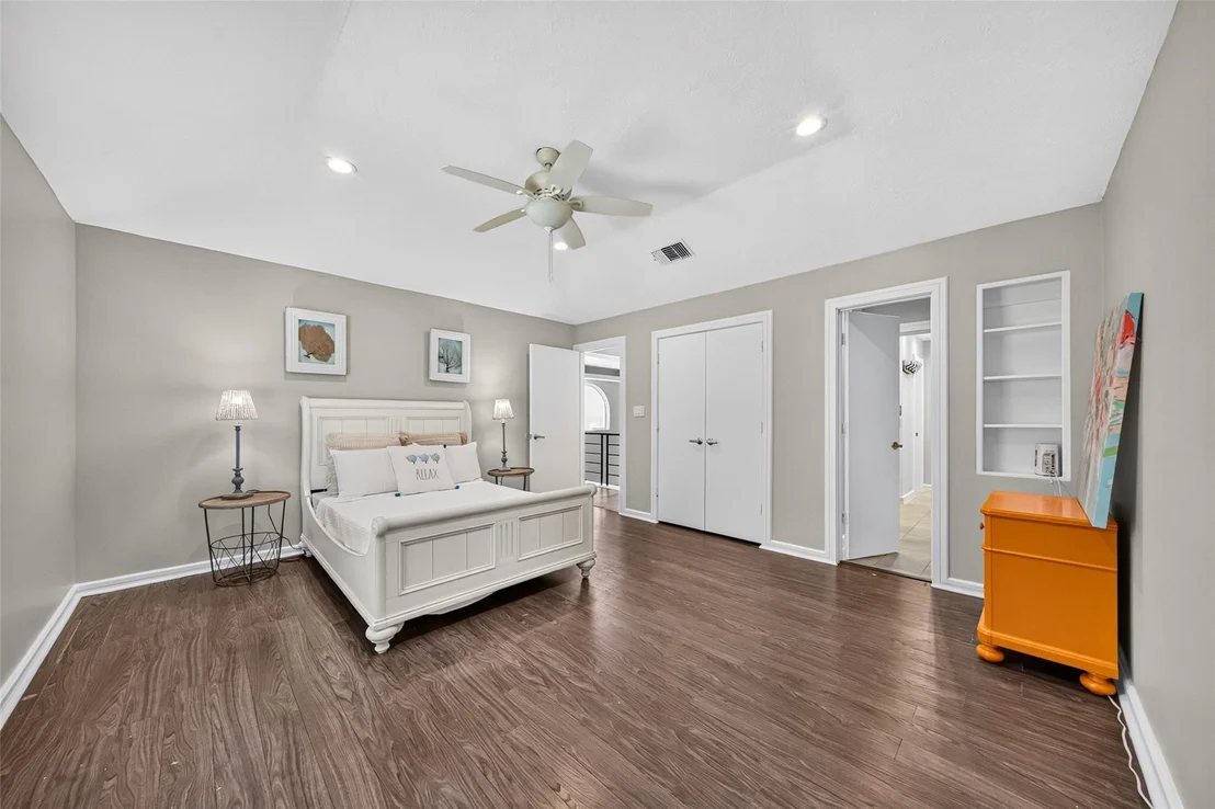 Photo of 1003 Villa Court Drive