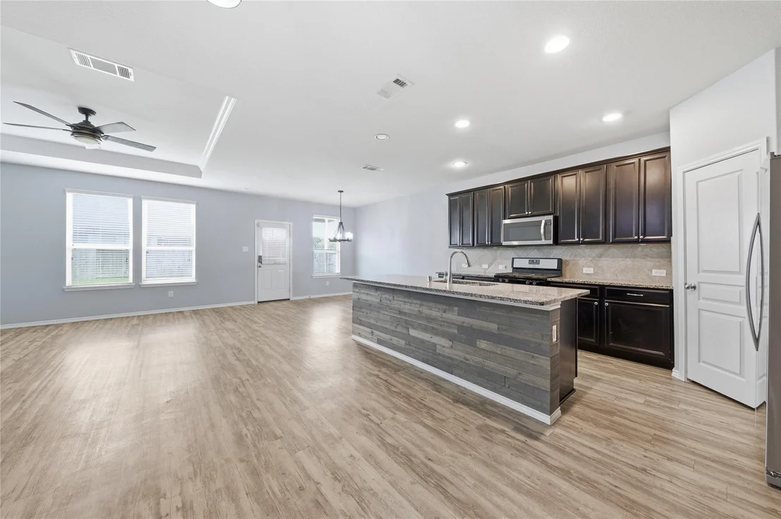 Photo of 30253 Creekside Drive