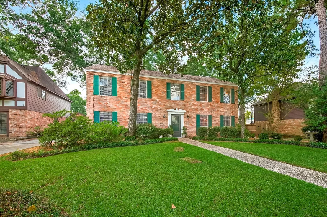 Photo of 3911 Highpines Drive